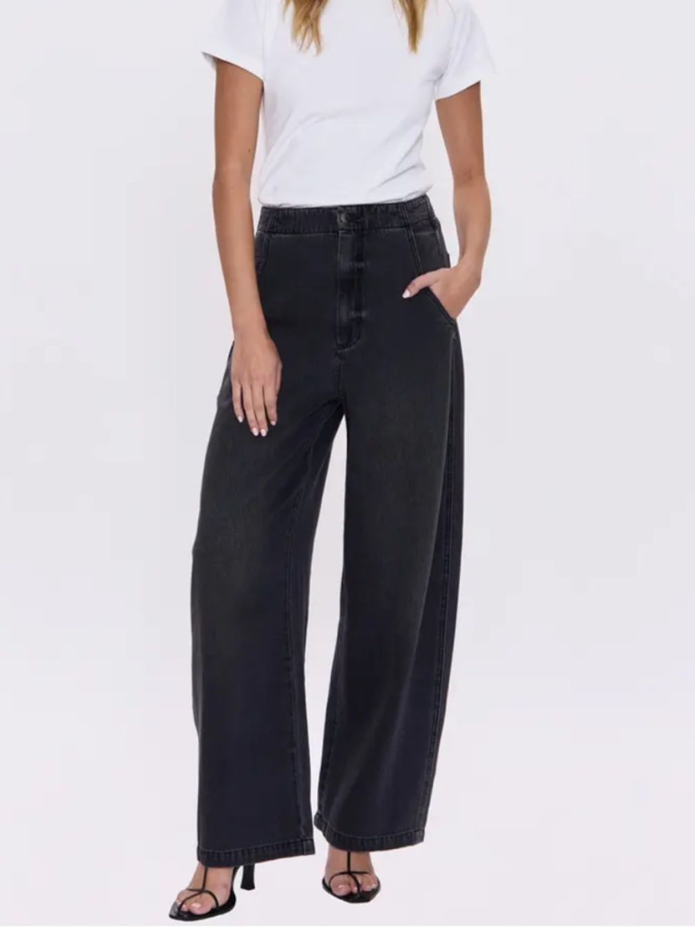 NWT Pistola Lottie High Rise Relaxed Bowed Leg Jean in Zen Black Size 27